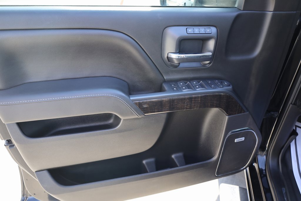 Used 2015 GMC Sierra 3500 Denali w/ Duramax Plus Package image 10