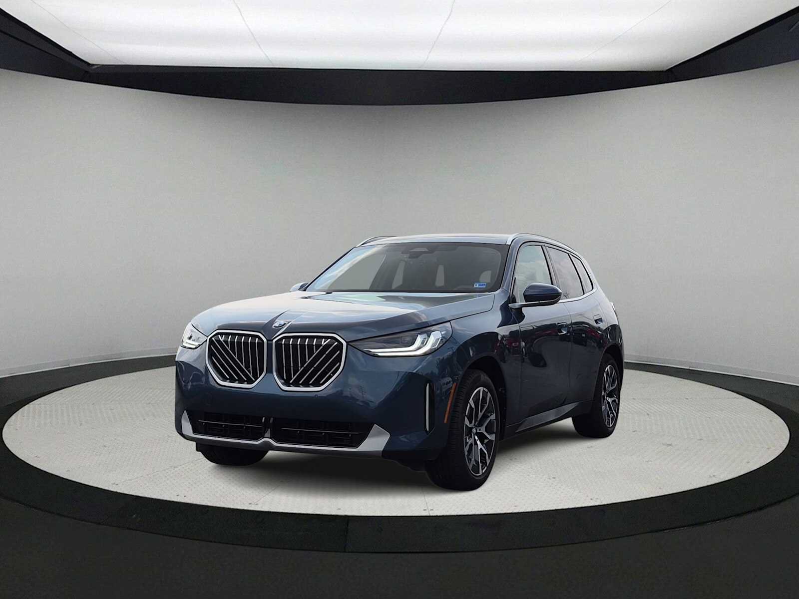 Used 2026 BMW X3 xDrive30i w/ Convenience Package AWD/4WD image 4