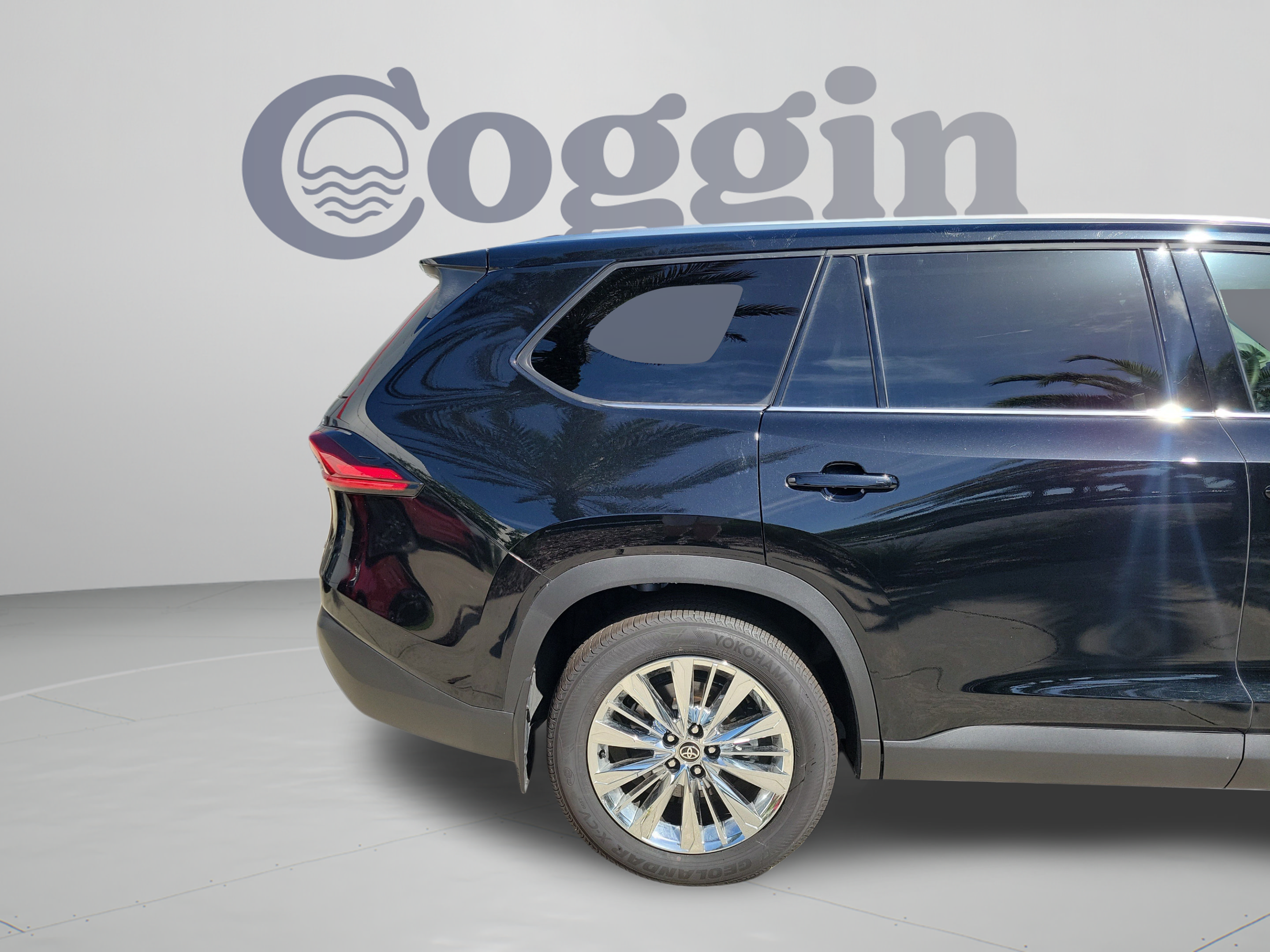 Certified 2025 Toyota Grand Highlander AWD image 32