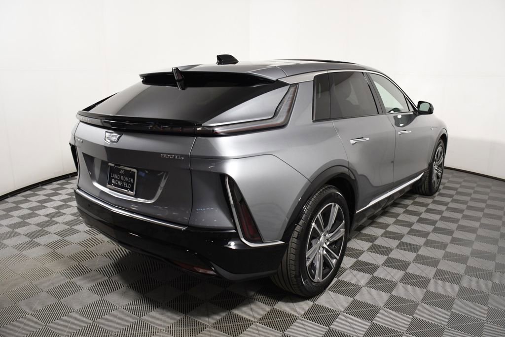 Used 2024 Cadillac Lyriq Luxury image 6