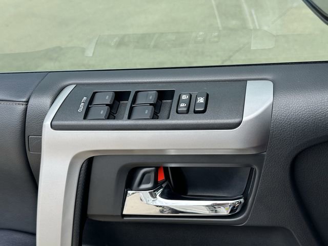 Used 2022 Toyota 4Runner Limited RWD image 22