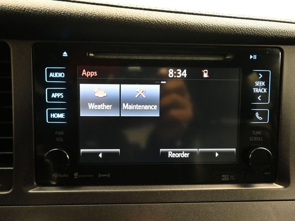 Used 2017 Toyota Sienna SE w/ SE Preferred Package image 17