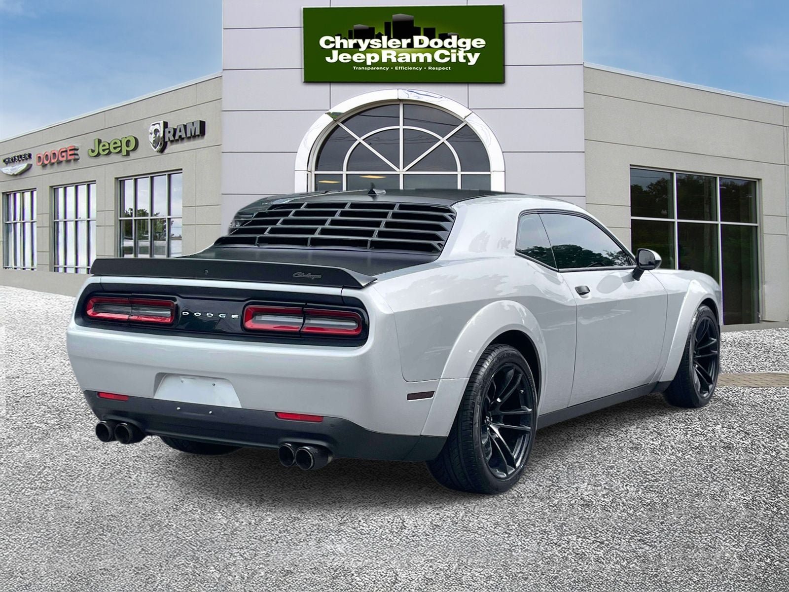 Used 2023 Dodge Challenger R/T Scat Pack RWD image 7