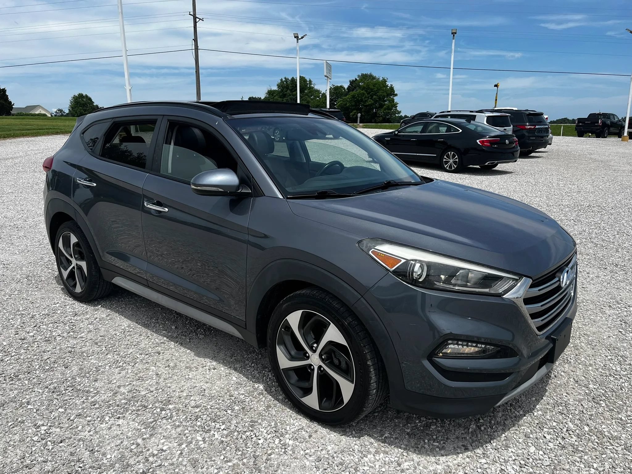 Used 2018 Hyundai Tucson Limited w/ Ultimate Package 02