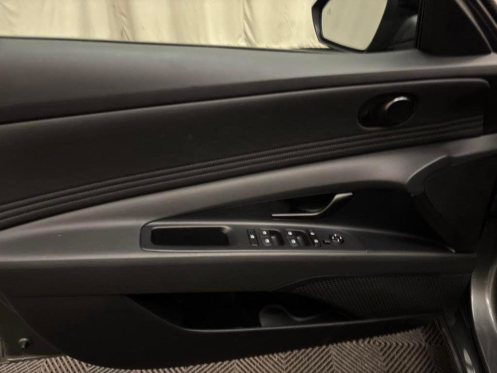 New 2026 Hyundai Elantra Sport FWD image 9
