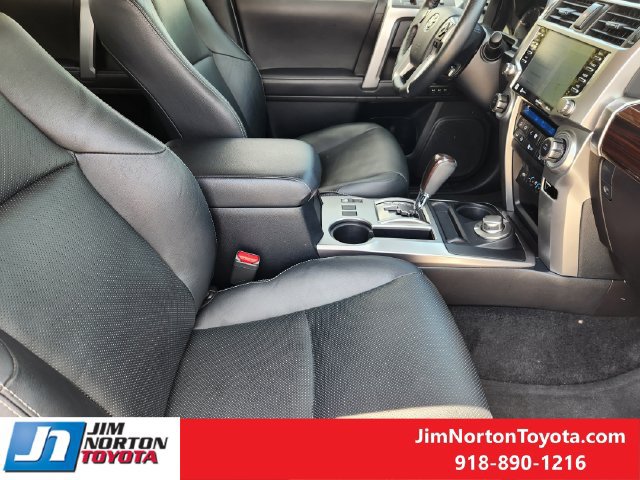 Used 2023 Toyota 4Runner Limited AWD/4WD image 15