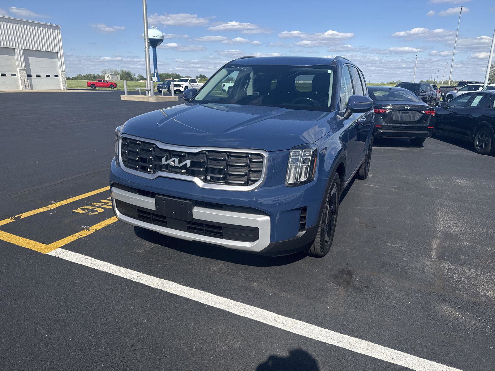 Used 2025 Kia Telluride S AWD/4WD image 8