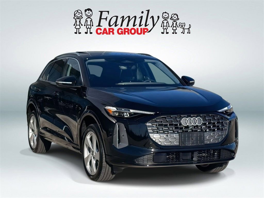 New 2025 Audi Q5 Premium Plus image 2