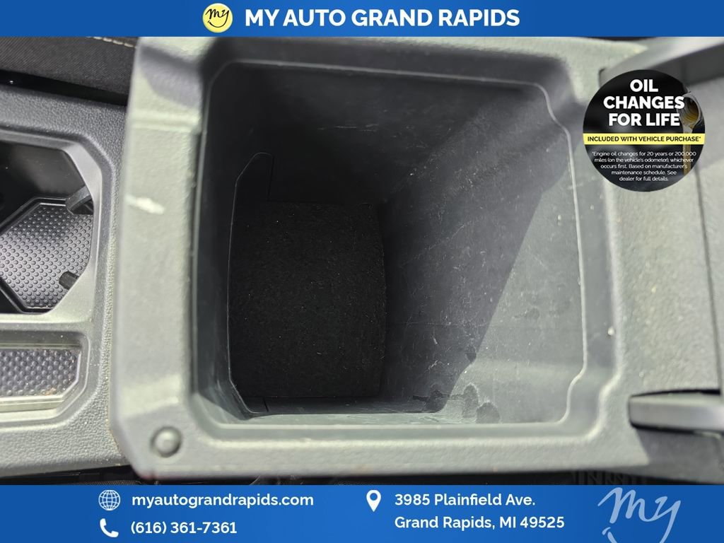 Used 2022 Volkswagen Tiguan SEL R-Line image 34