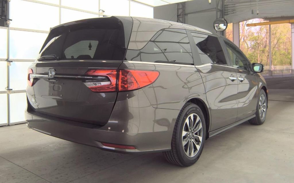 Used 2023 Honda Odyssey EX-L image 4
