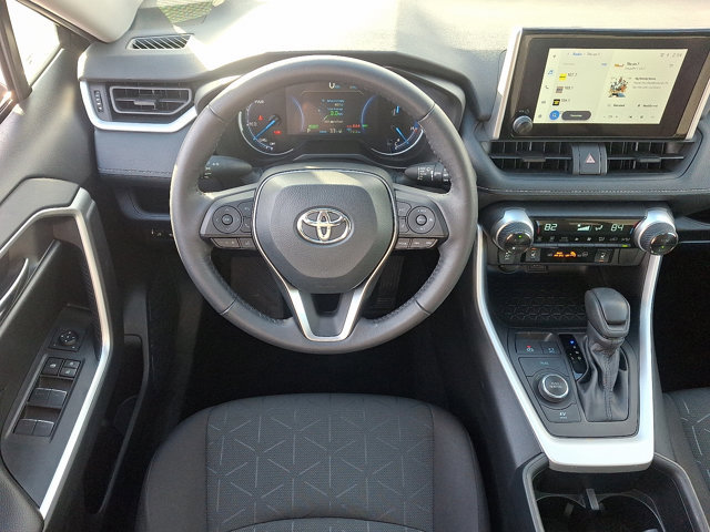 Used 2024 Toyota RAV4 XLE image 11