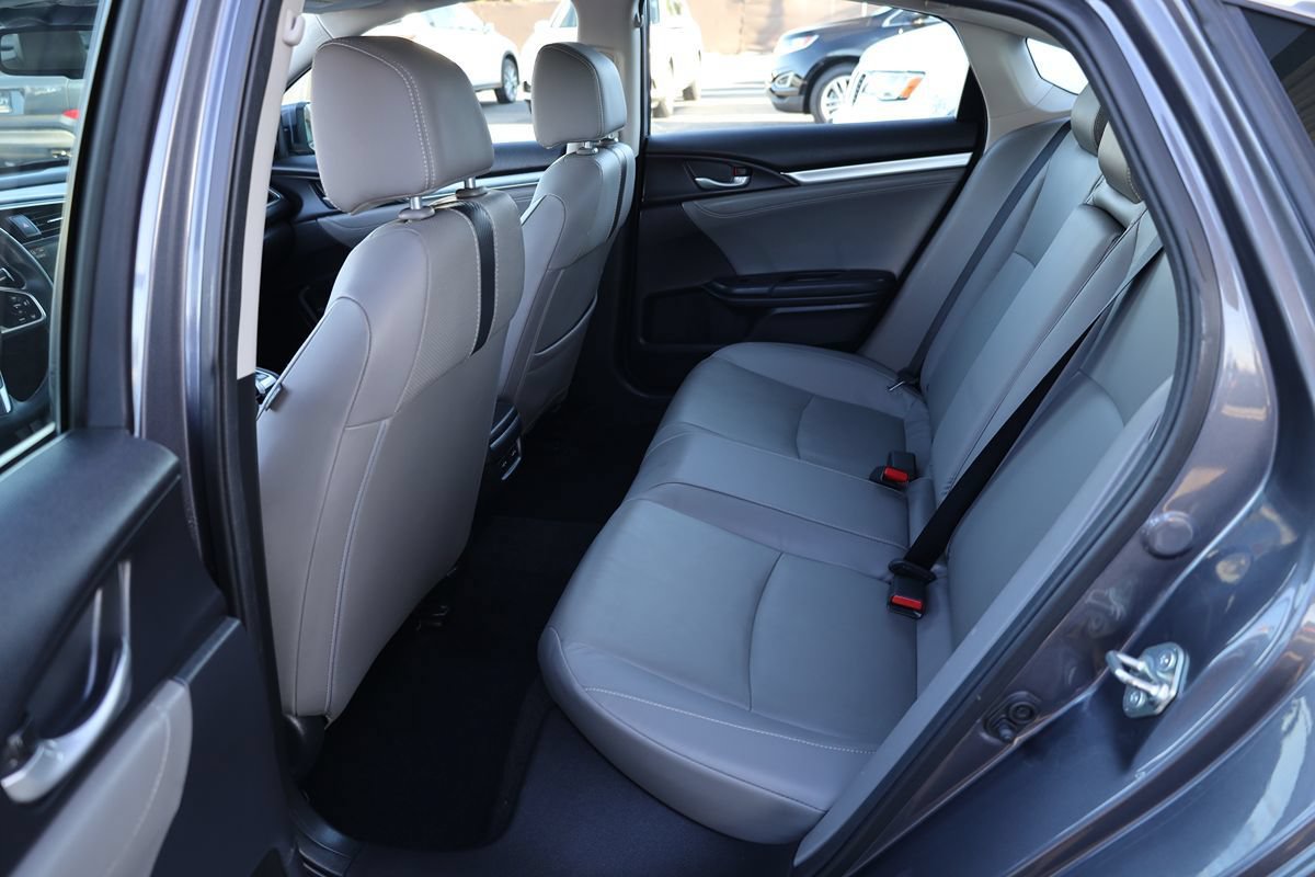 Used 2016 Honda Civic Touring image 11