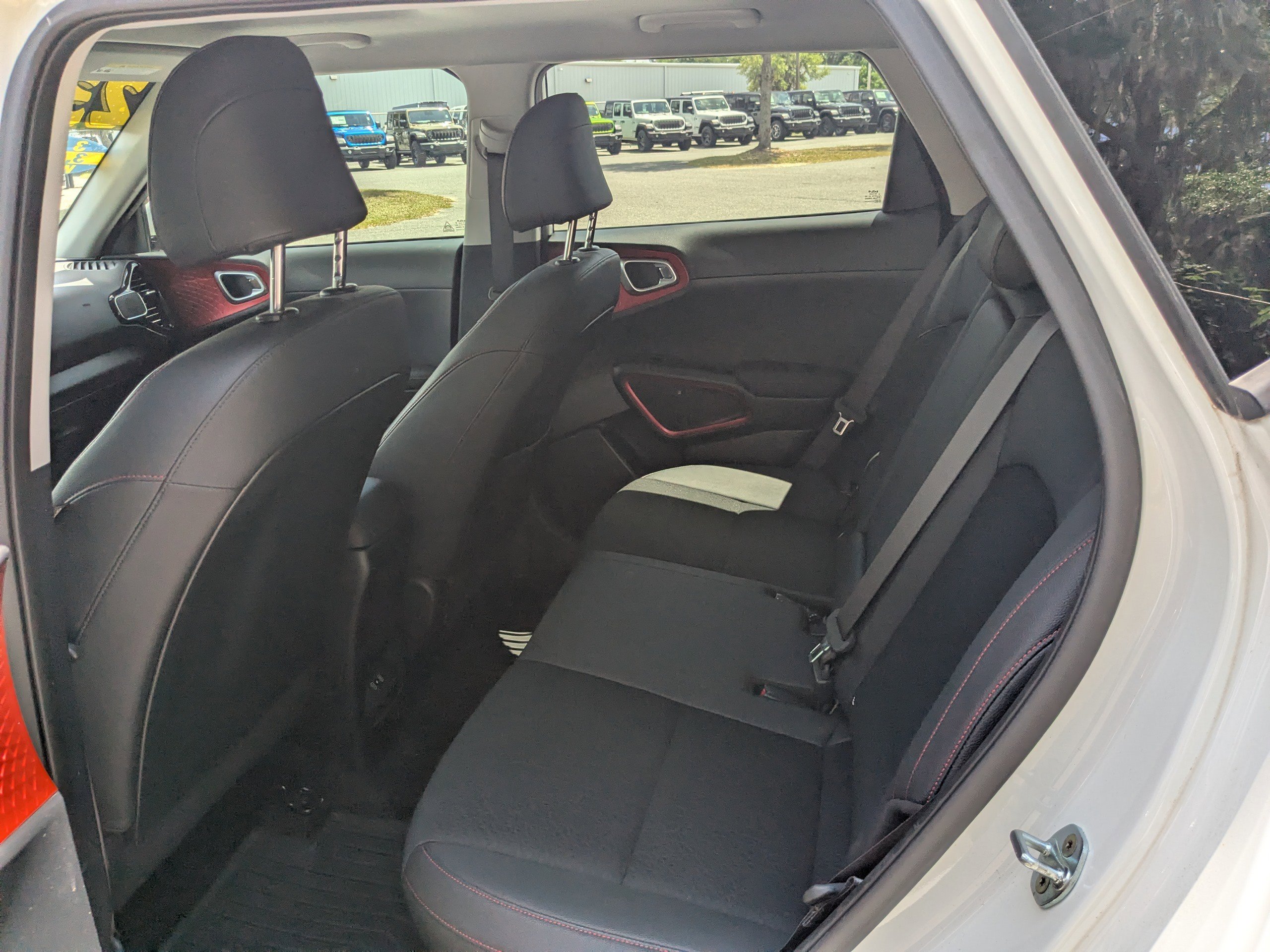 Used 2023 Kia Soul GT-Line w/ GT-Line Technology Package FWD image 12