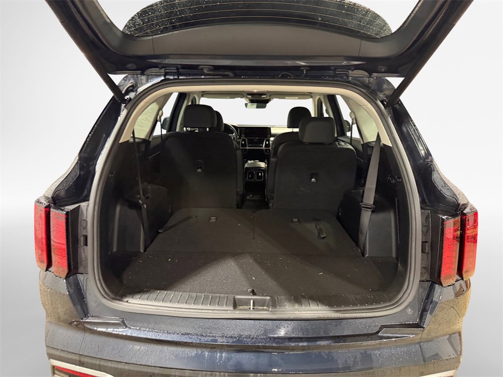 Certified 2022 Kia Sorento EX image 25