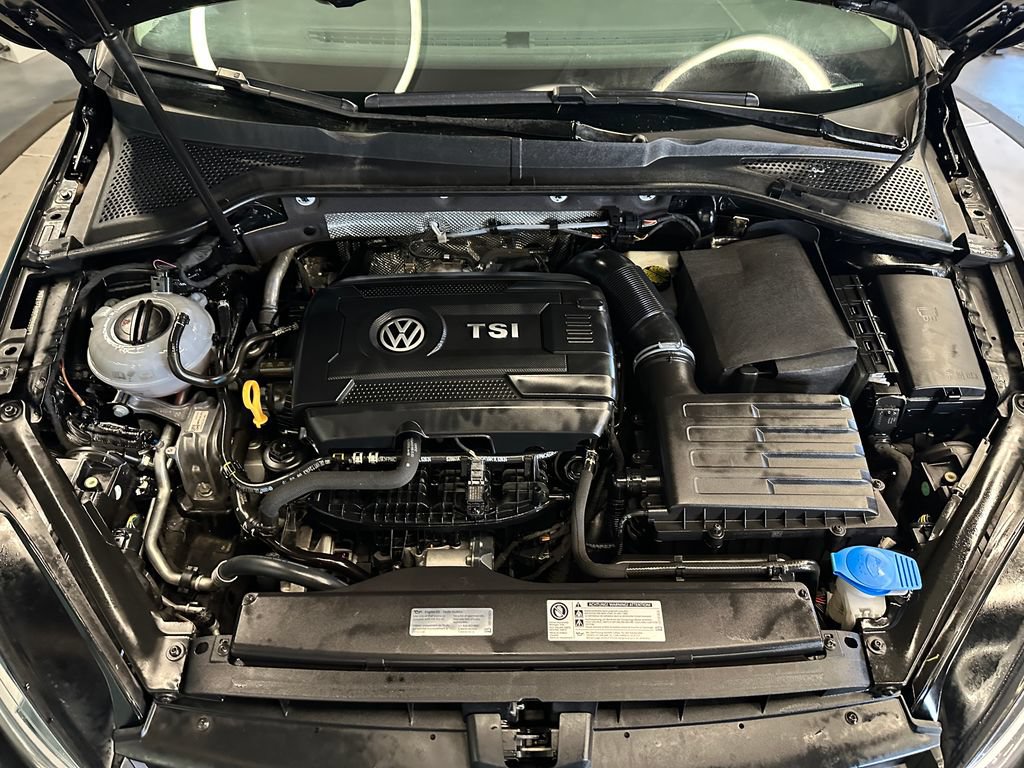 Used 2016 Volkswagen Golf S FWD image 22