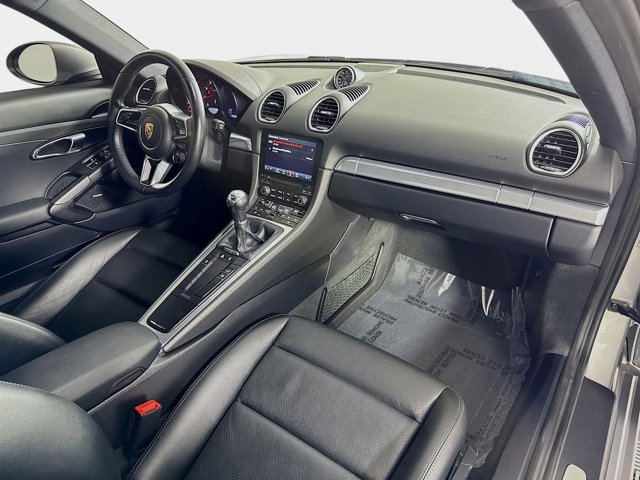 Used 2018 Porsche 718 Cayman Base image 22