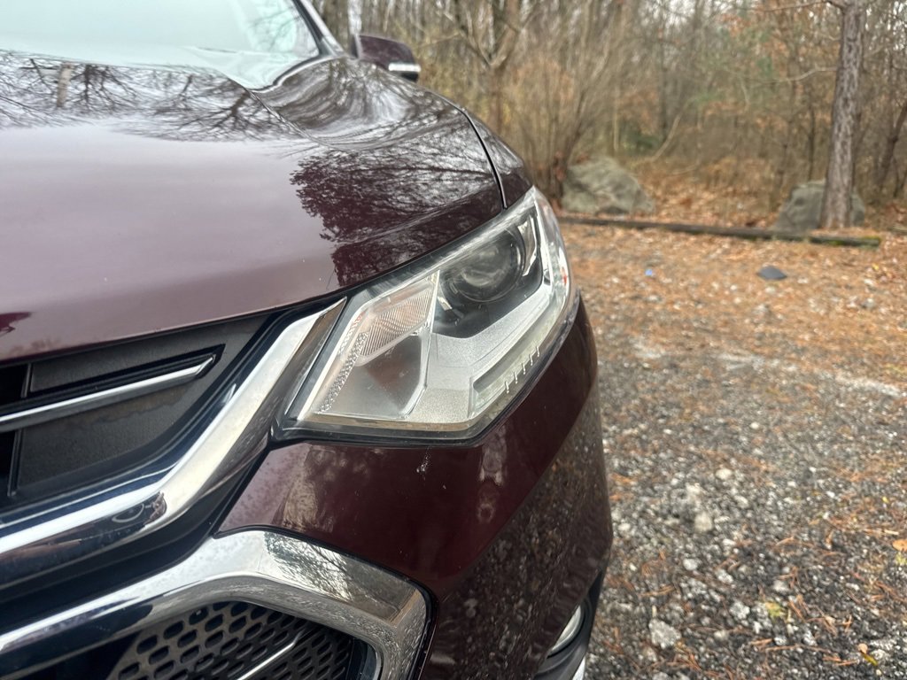 Used 2018 Chevrolet Traverse LT image 3