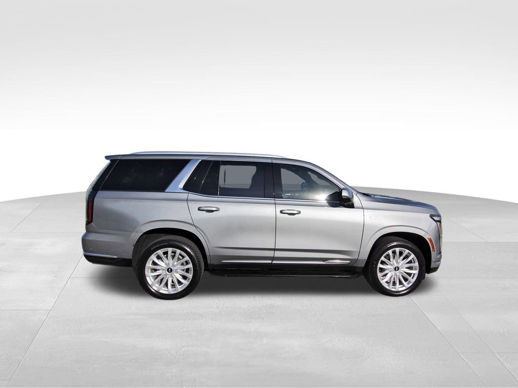 Used 2025 Cadillac Escalade Luxury image 5