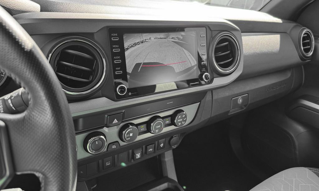 Used 2020 Toyota Tacoma TRD Off-Road image 21