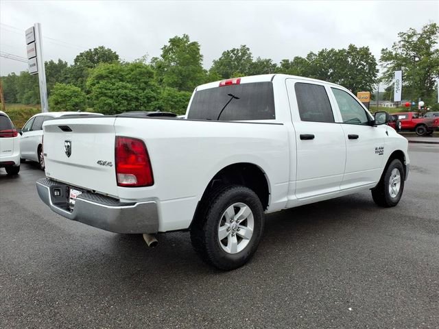Used 2023 RAM 1500 Classic SLT w/ Electronics Group AWD/4WD image 4