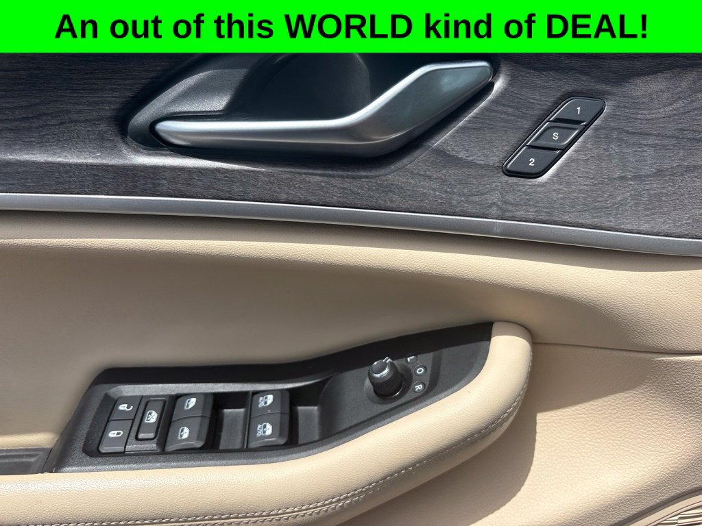 Used 2023 Jeep Grand Cherokee L Limited AWD/4WD image 13