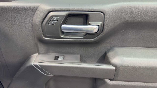 Used 2019 Chevrolet Silverado 1500 Custom w/ Custom Value Package RWD image 13