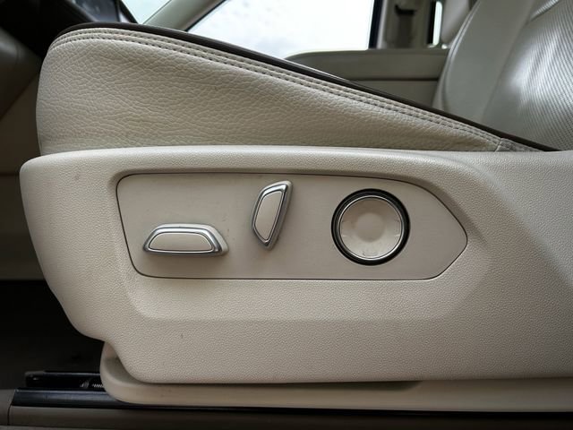 Used 2021 GMC Yukon XL Denali image 29