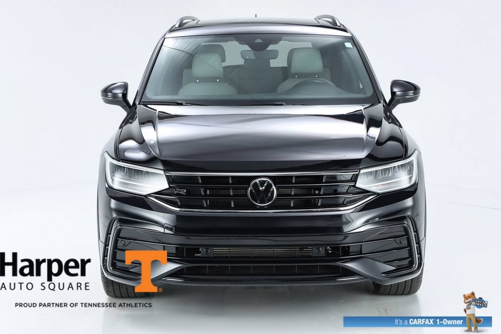 Used 2024 Volkswagen Tiguan SE R-Line FWD image 16