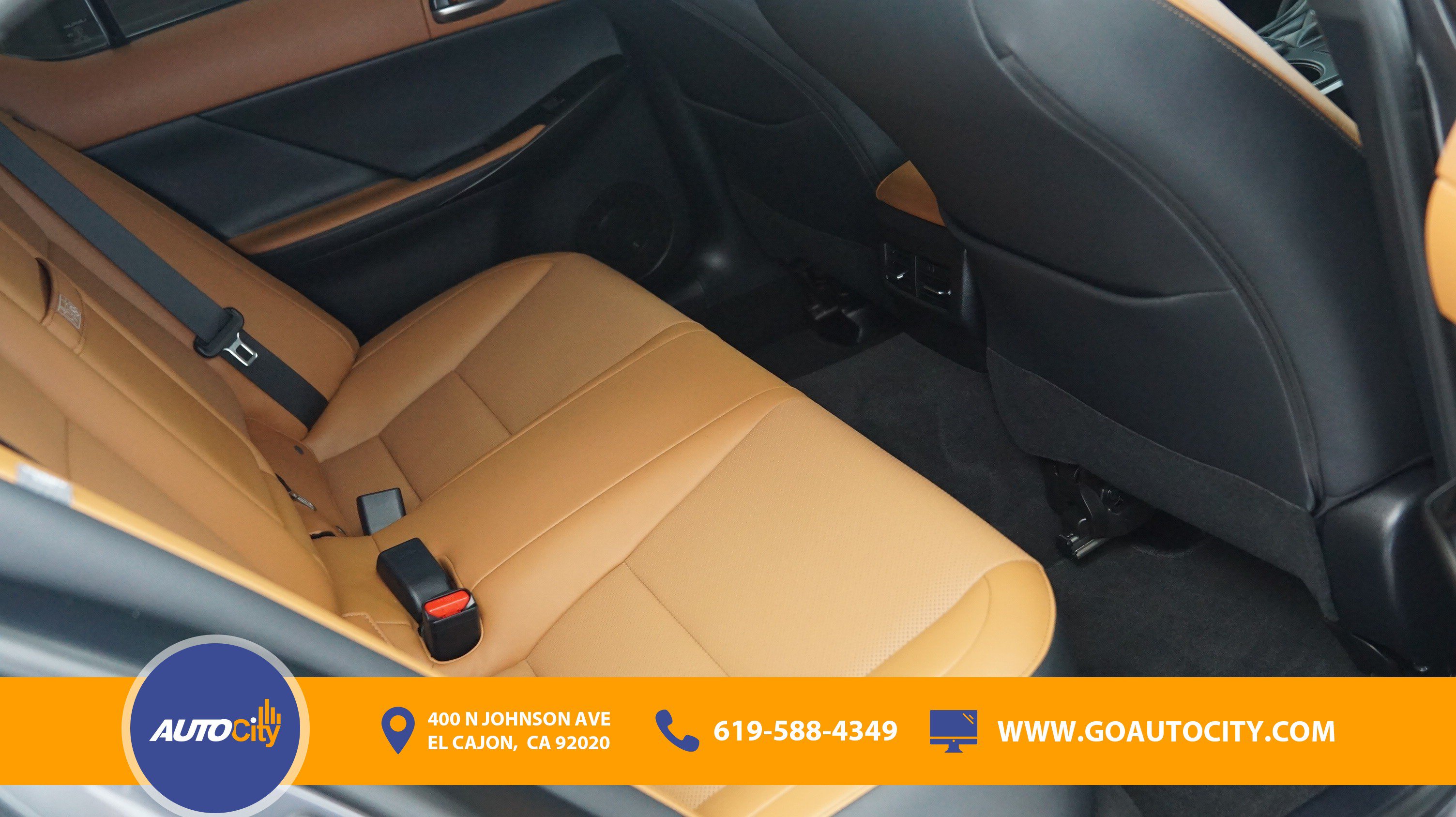 Used 2024 Lexus IS 300 F Sport w/ Accessory Package RWD image 14