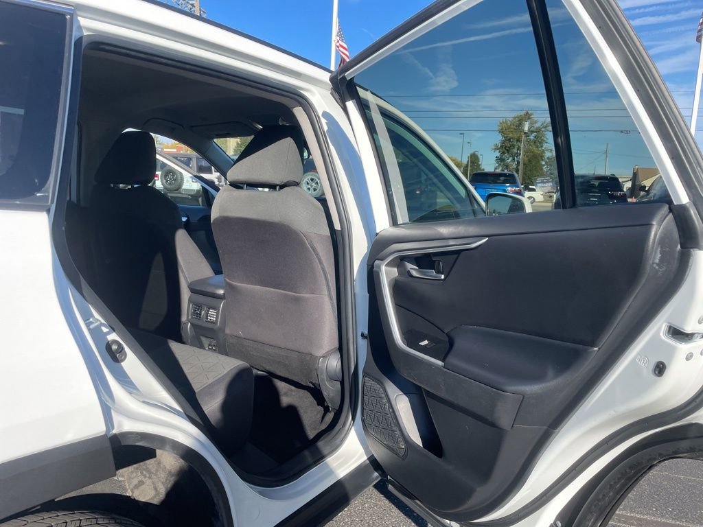 Used 2023 Toyota RAV4 XLE image 34