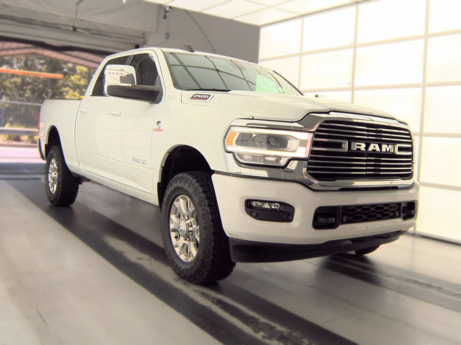 Used 2024 RAM 2500 Laramie AWD/4WD video 2