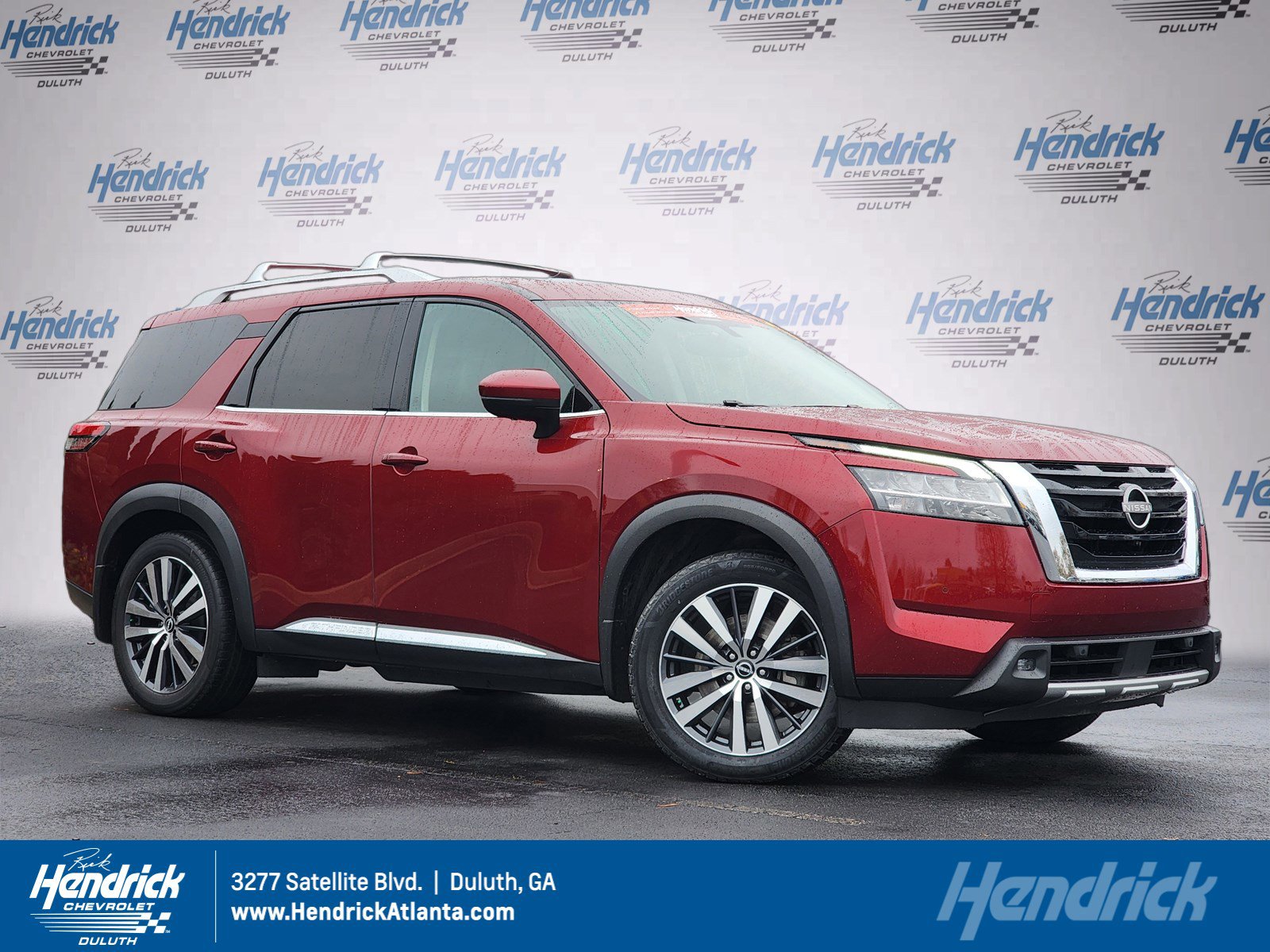 Used 2022 Nissan Pathfinder Platinum w/ Cargo Package