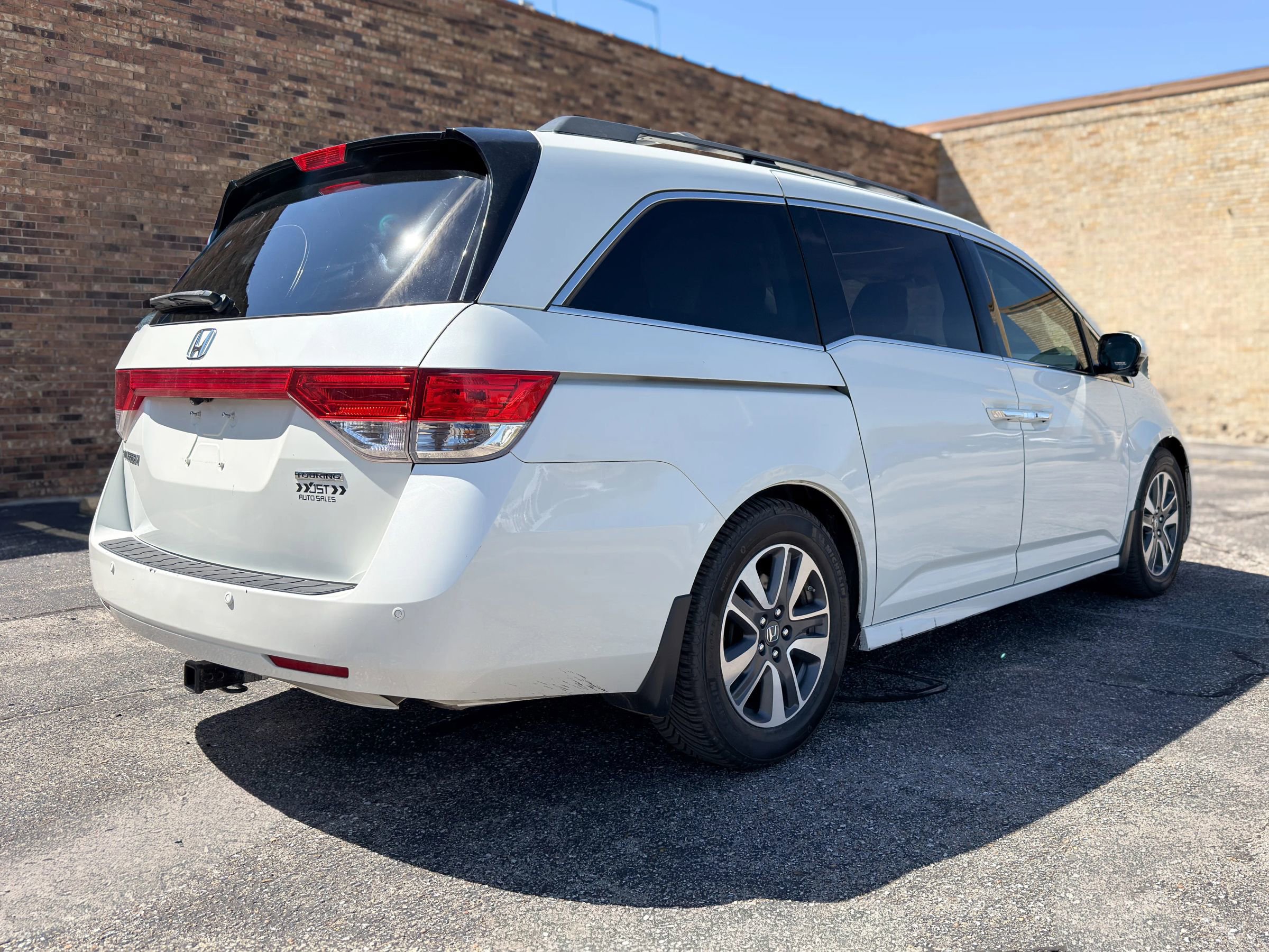 Used 2015 Honda Odyssey Touring image 8