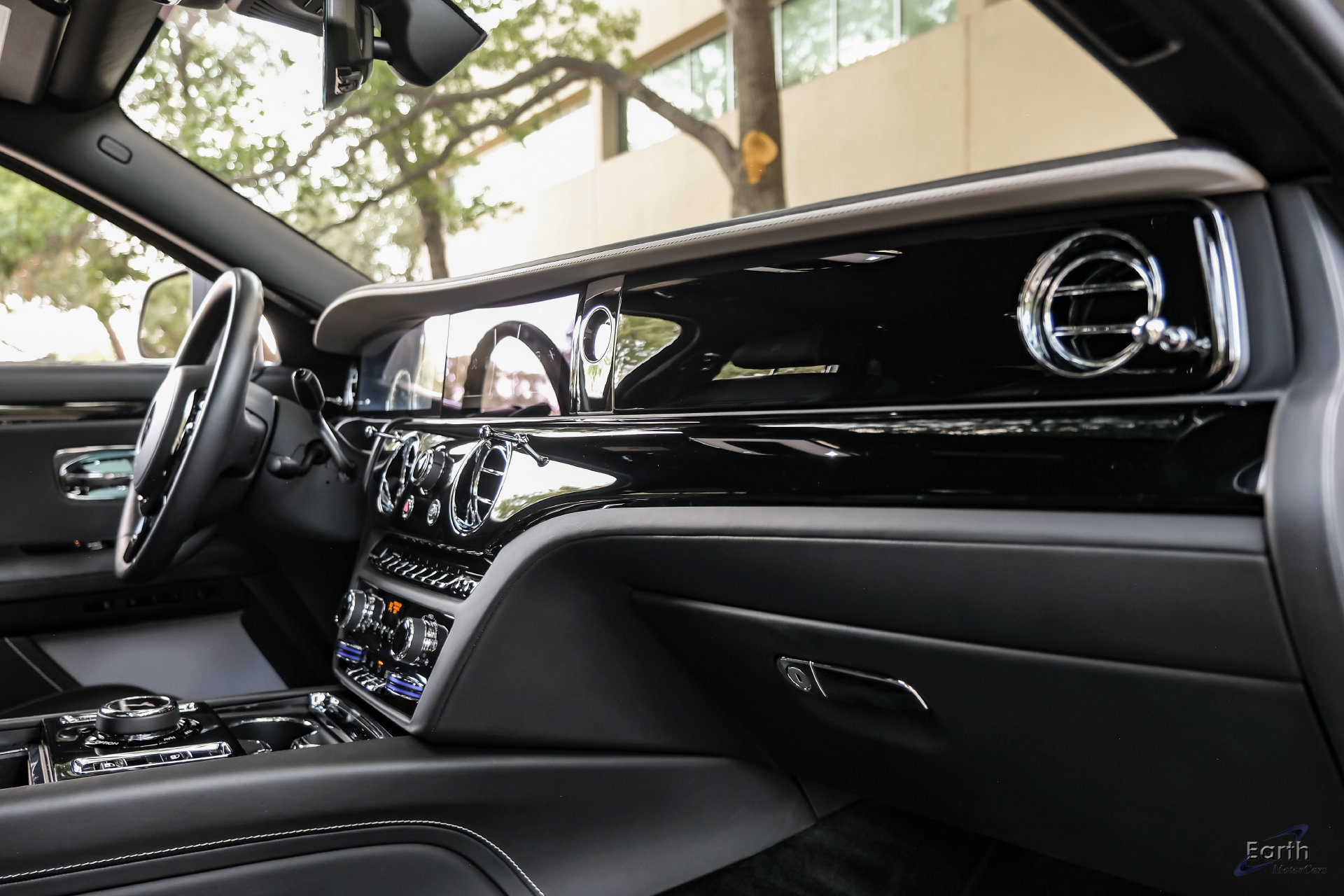 Used 2021 Rolls-Royce Ghost AWD/4WD image 44