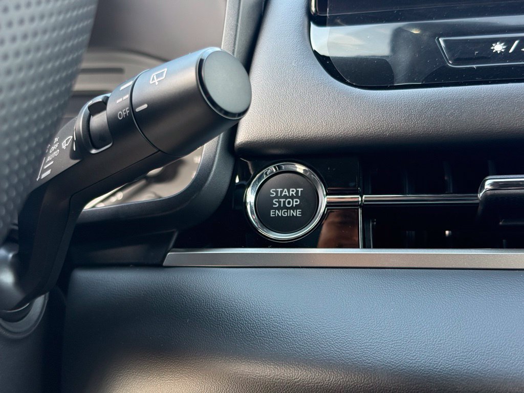 New 2026 Mitsubishi Outlander LE FWD image 30