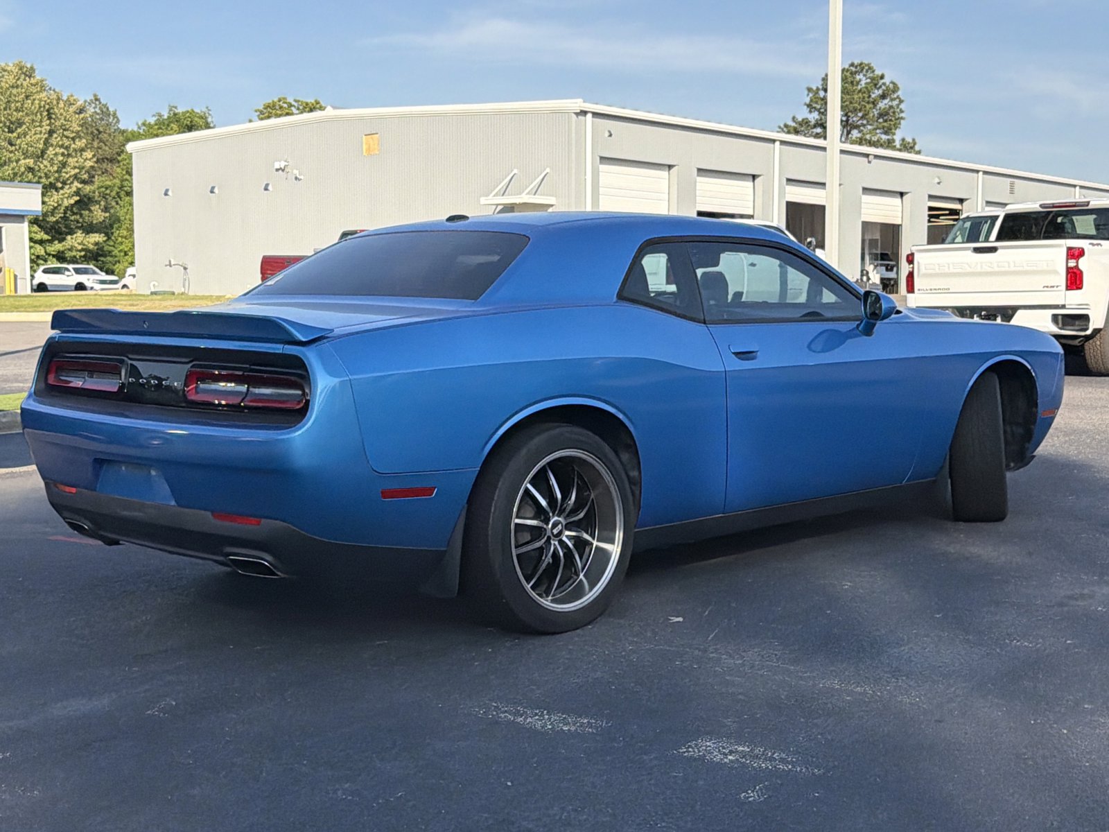 Used 2019 Dodge Challenger SXT RWD image 12