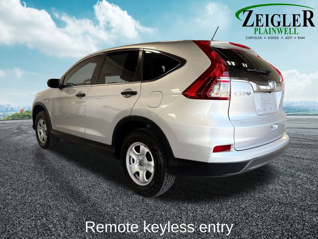 Used 2016 Honda CR-V LX image 3