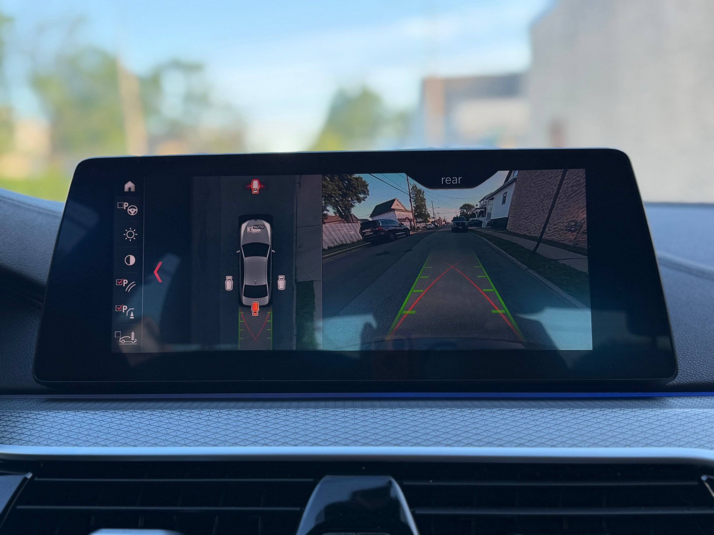 Used 2019 BMW M550i xDrive AWD/4WD image 30