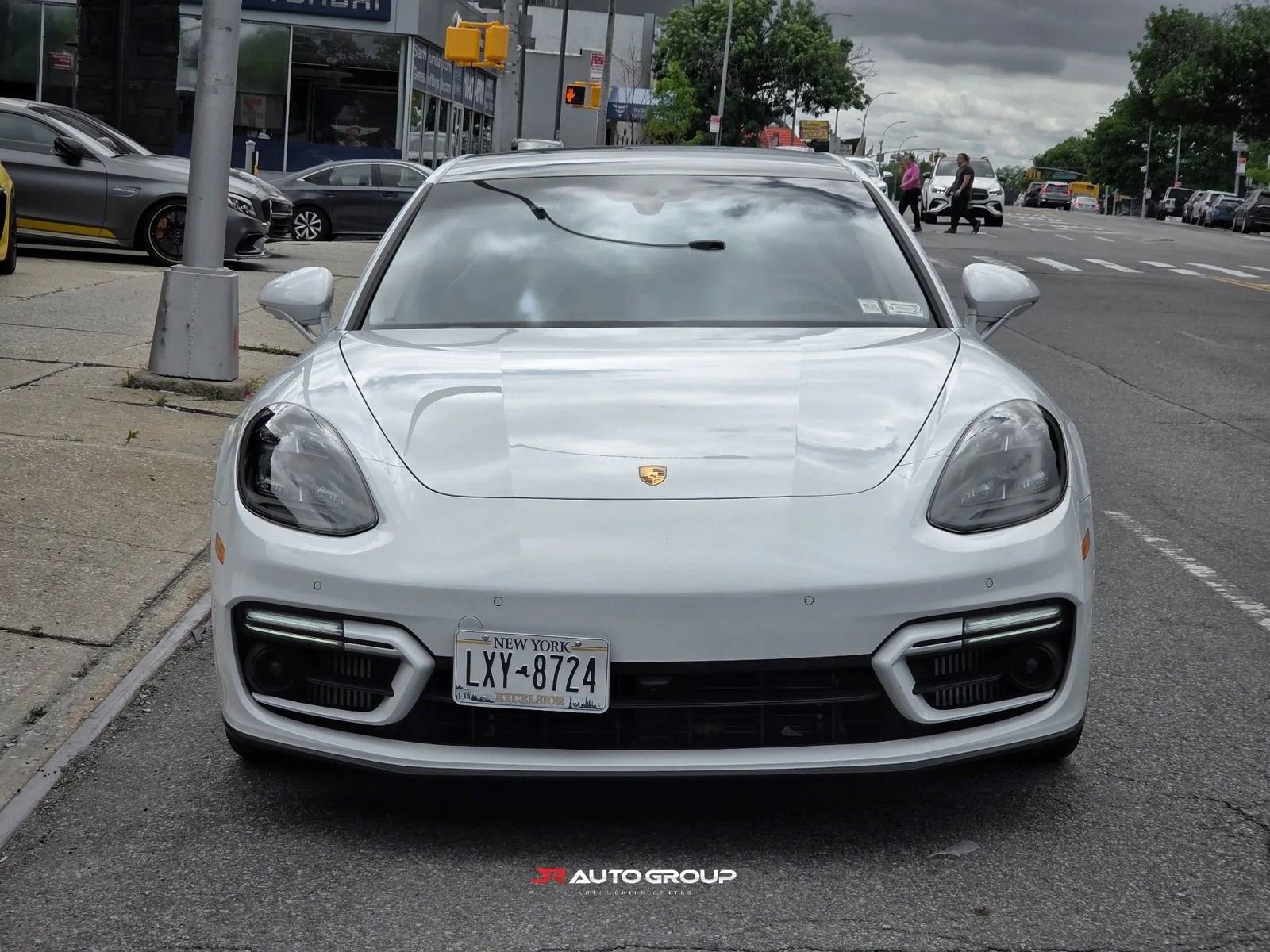 Used 2022 Porsche Panamera GTS AWD/4WD image 2