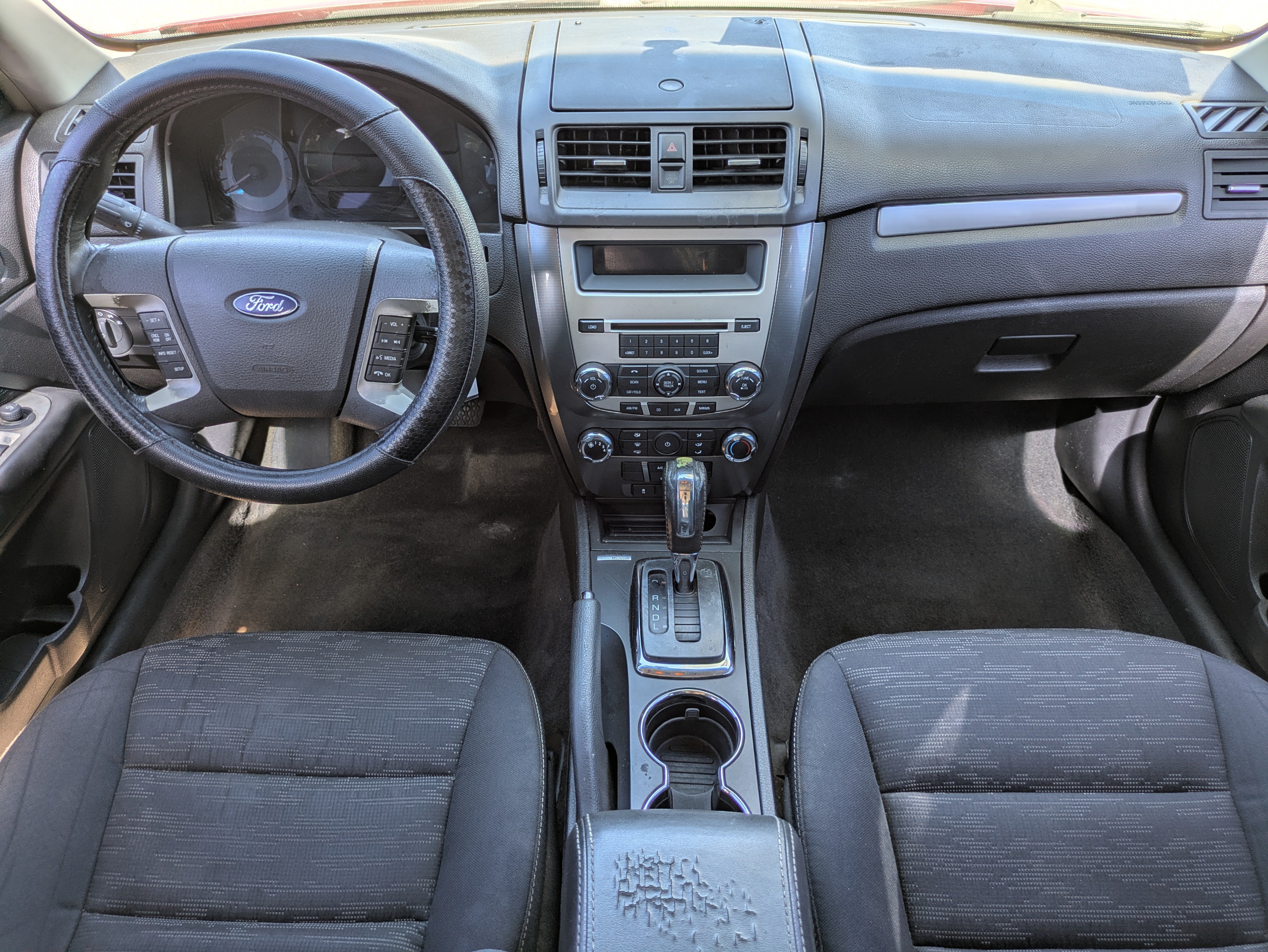 Used 2010 Ford Fusion SE FWD image 14
