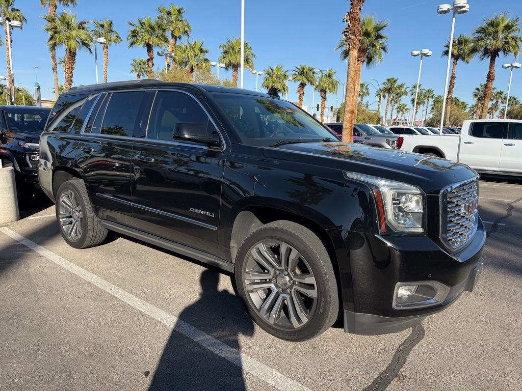 Used 2019 GMC Yukon Denali w/ Denali Ultimate Package image 2