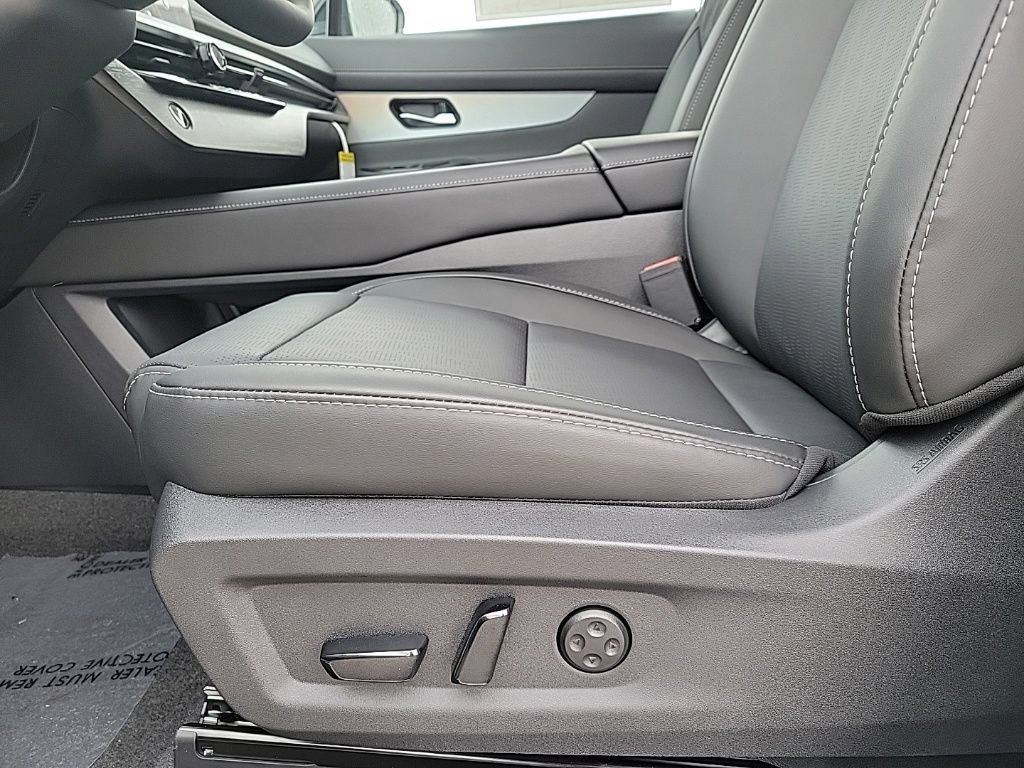 New 2026 Nissan Murano Platinum w/ Cargo Package AWD/4WD image 14