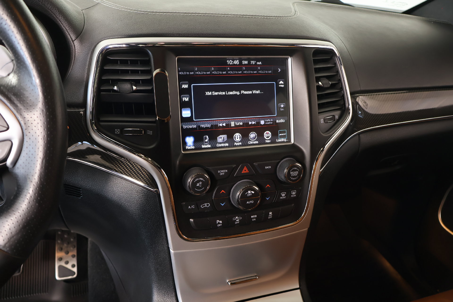 Used 2015 Jeep Grand Cherokee SRT w/ Luxury Group II AWD/4WD image 5