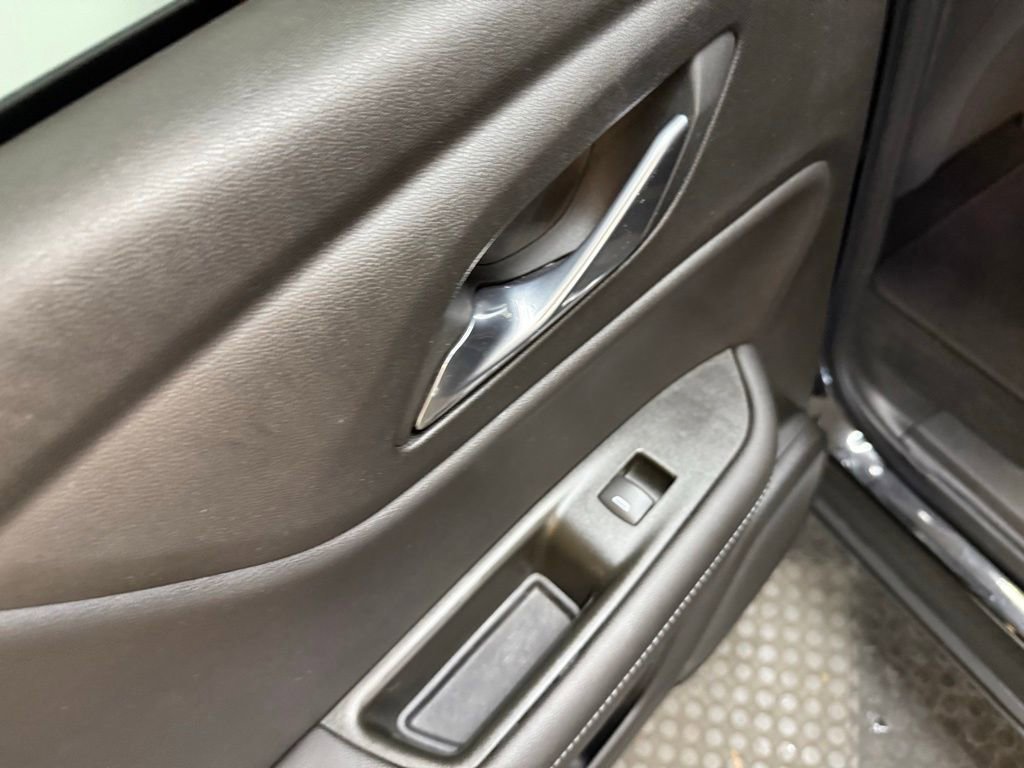 Used 2020 Chevrolet Blazer LT image 39