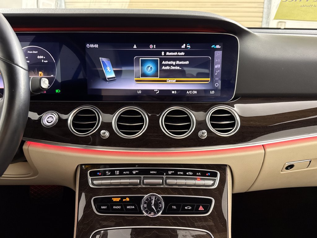 Used 2020 Mercedes-Benz E 350 Sedan image 19
