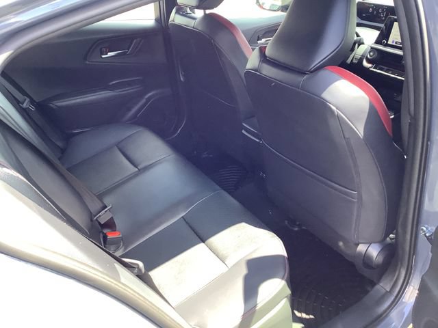 Used 2026 Toyota Prius Plug-In Hybrid FWD image 31