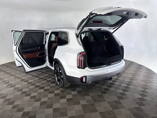 Certified 2024 Kia Telluride SX w/ Towing Package AWD/4WD image 18