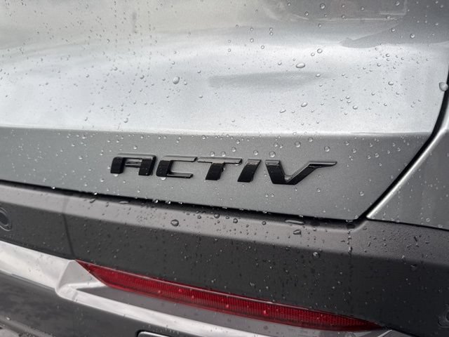 New 2026 Chevrolet Equinox ACTIV AWD/4WD image 10