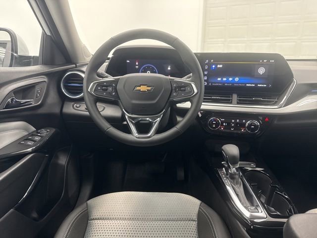 Used 2026 Chevrolet Trax LT w/ Driver Confidence Package FWD image 22