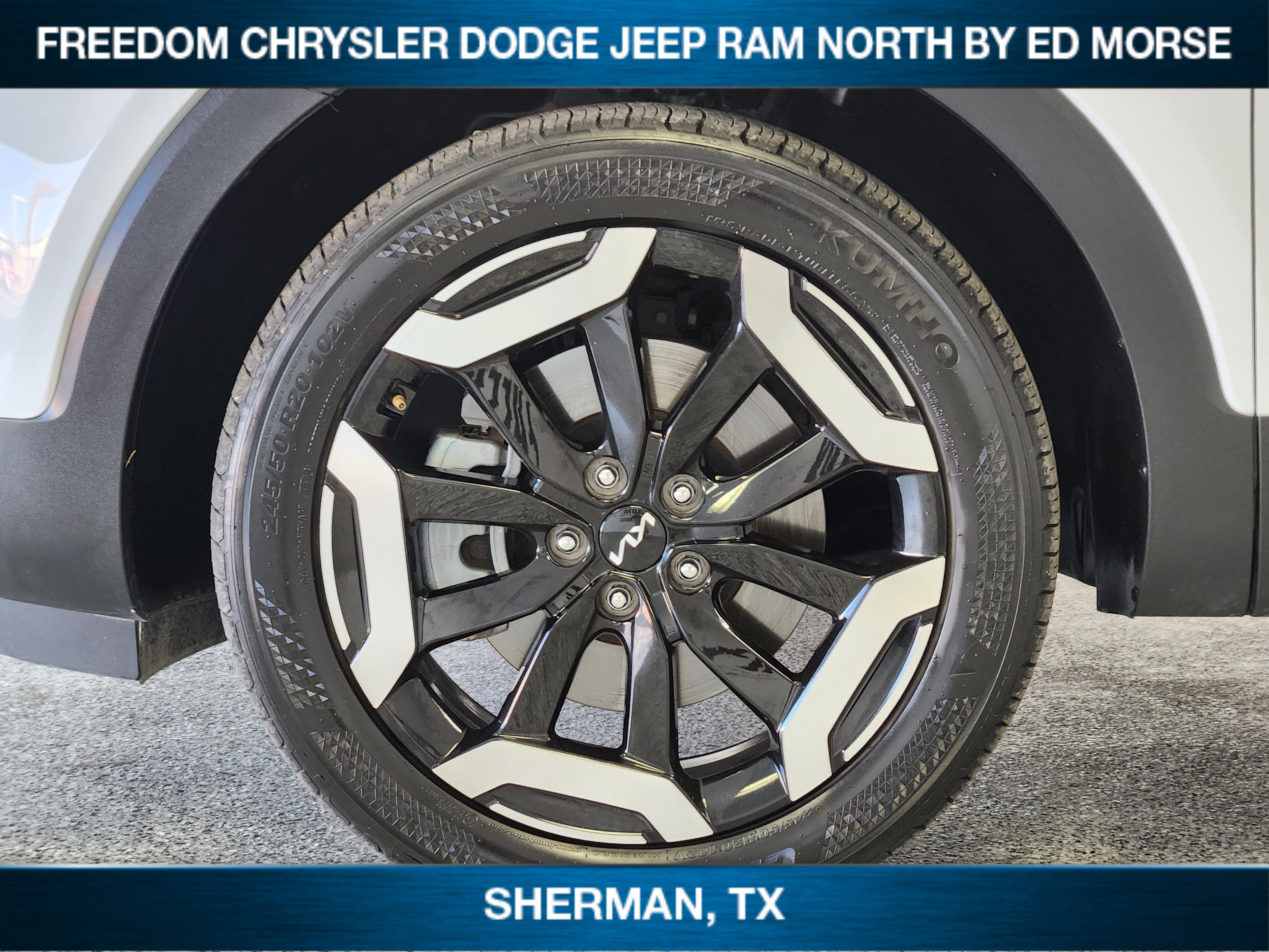 Used 2025 Kia Telluride S image 7